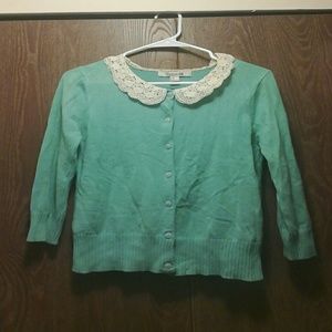 Eggshell blue cardigan with a crochet collar